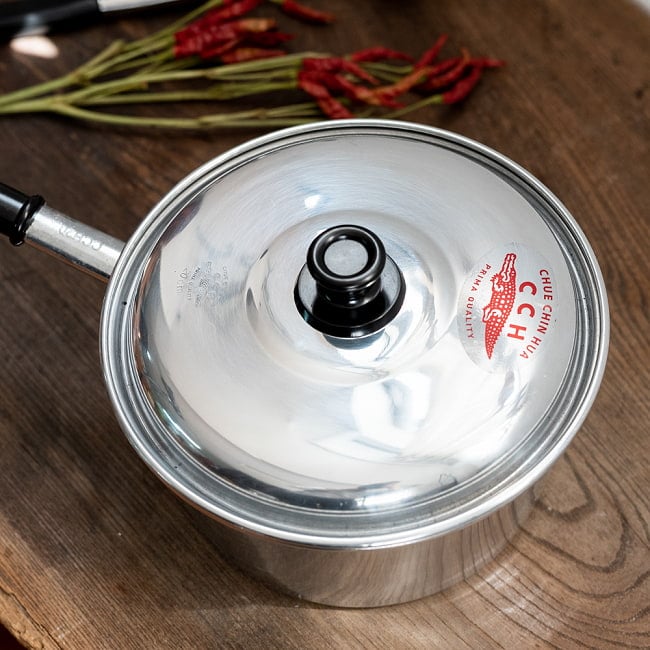 【6個セット】タイ屋台のアルミ片手鍋　タイの王室御用達　CCH (Chue Chin Hua)　クロコダイルブランド〔内径：約20cm 容量：約2500ml〕 3 - タイの屋台から、家庭などさまざまな場所で活躍しています。