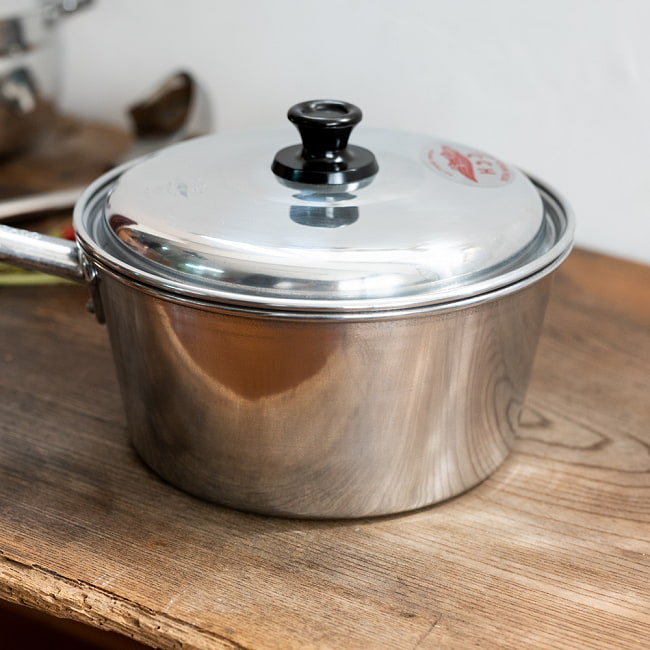 【6個セット】タイ屋台のアルミ片手鍋　タイの王室御用達　CCH (Chue Chin Hua)　クロコダイルブランド〔内径：約20cm 容量：約2500ml〕 7 - 横からの写真です