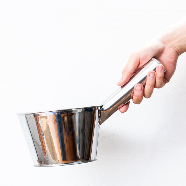 【6個セット】タイのキッチンから　便利な特大柄杓〔約1700ml〕 3 - なかなかない大きなサイズ感