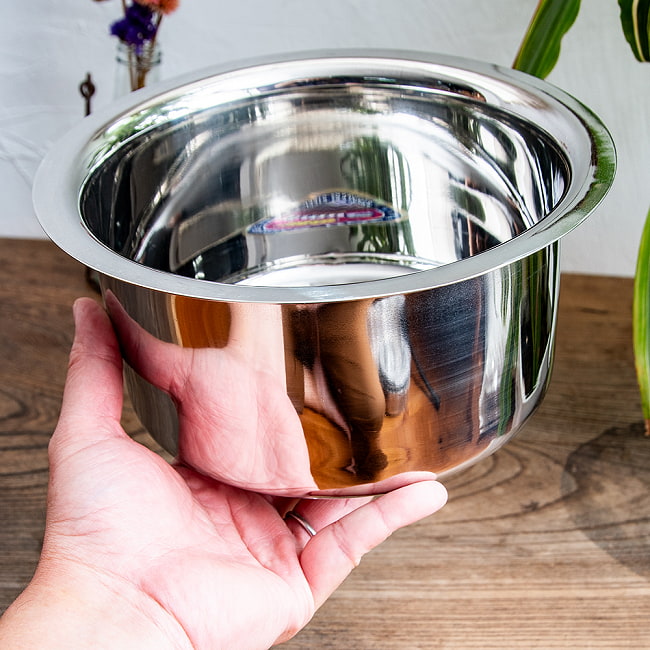 【6個セット】取っ手のないインドの鍋　バゴーナー　パティラ 容量：2.4L程度 外径：約21.5cm ステンレス製 6 - 深さがあるので、さまざまな用途に使える、汎用性の高い便利な鍋です。