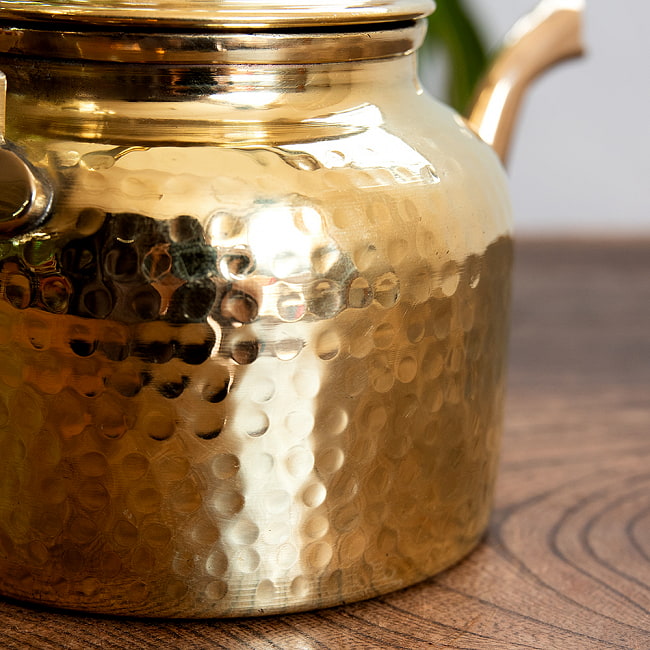 【6個セット】インドの豪華絢爛 ブラスケトル やかん ティーポット 約500ml 4 - 槌目模様が美しい。