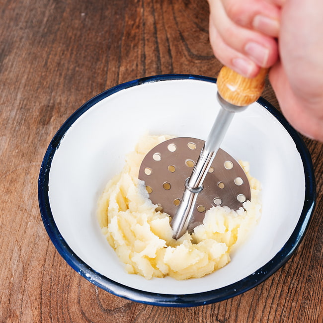 【6個セット】パウバジマッシャー　インドのポテトマッシャー　パウバジやアルパラタ作りに　ジャガイモ つぶし器 10 - ポテト以外にもさまざまな物を潰すことができます