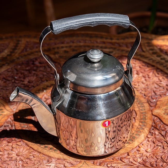 【6個セット】小ぶりで可愛い　ティーケトル　昔ながらのレトロなフォルム　インドのやかん 4 - 全体写真です