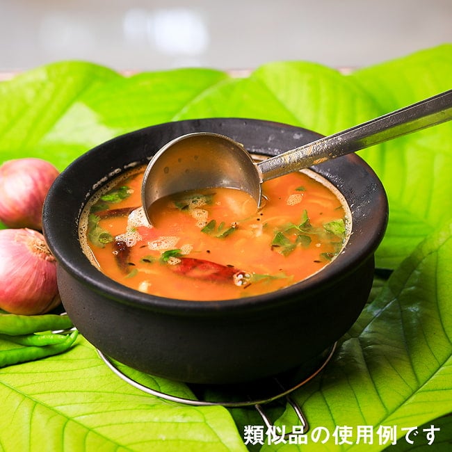 【6個セット】インドのラッサム用レードル 注ぎ口付き スープやカレーの取り分けに便利 ステンレス製 サーバーレードル〔約22.3cm〕 10 - 類似品の使用例です