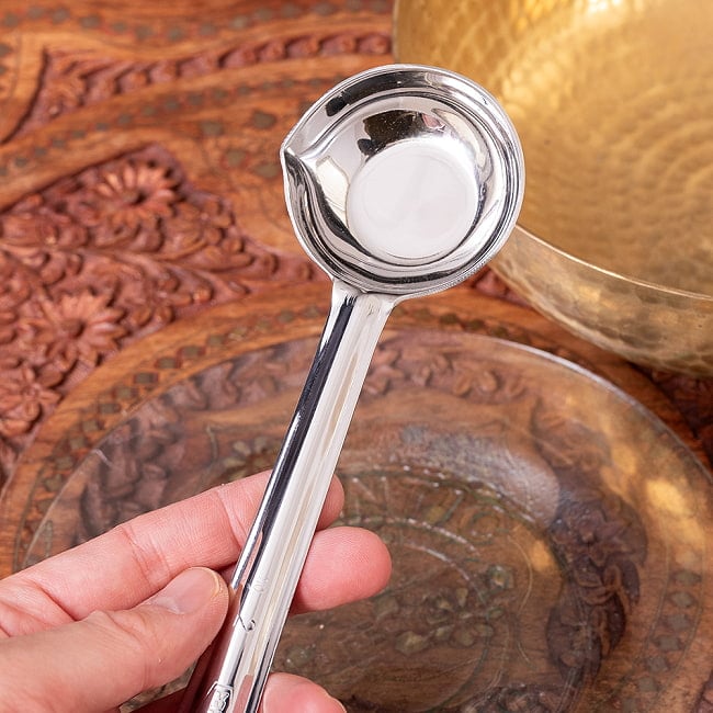 【6個セット】インドのラッサム用レードル 注ぎ口付き スープやカレーの取り分けに便利 ステンレス製 サーバーレードル〔約22.3cm〕 8 - 別の角度からです