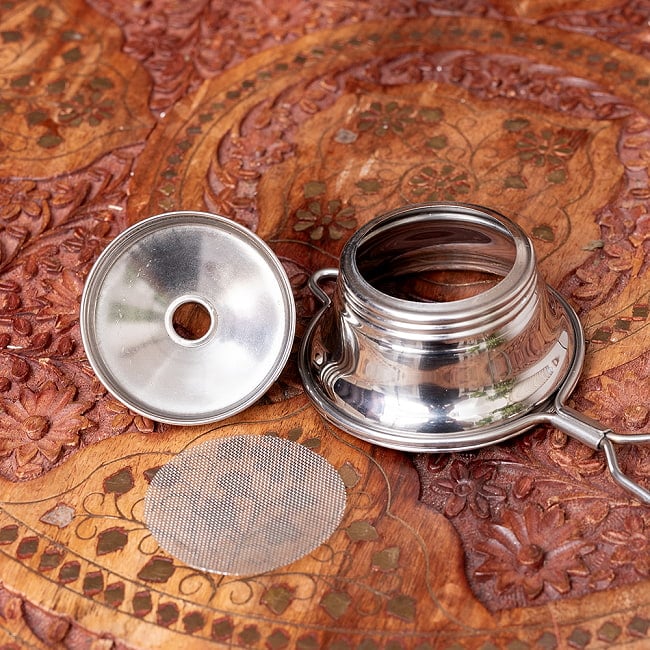 【6個セット】チャイの本場インドから 先端がじょうごになってて便利な茶こし ティーストレーナー メッシュフィルター 分解洗浄OK 18 - 分解したところです