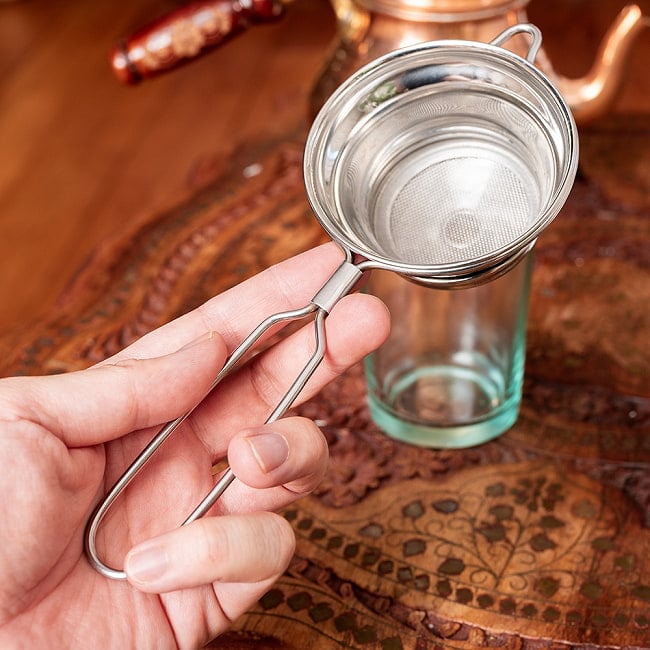 【6個セット】チャイの本場インドから 先端がじょうごになってて便利な茶こし ティーストレーナー メッシュフィルター 分解洗浄OK 9 - ちょうど良いサイズ感