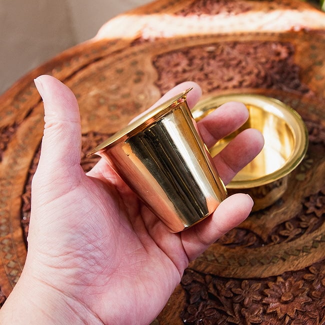 【6個セット】南インドのコーヒーカップとソーサーセット ブラス製 5 - 100ccほどの使い勝手の良いサイズです。