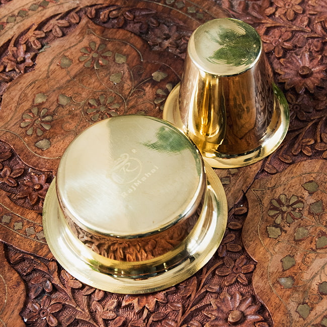 【6個セット】南インドのコーヒーカップとソーサーセット ブラス製 6 - 裏面です