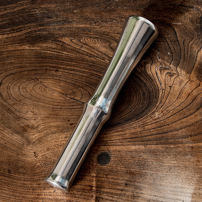 【6個セット】アルミ製のスパイスグラインダー クラシックな壺型 高さ：9cm 7 - 摺り棒が付属します。