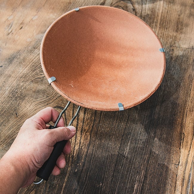 【6個セット】素焼きのチャパティパン（観賞用） 11 - これくらいのサイズ感です。