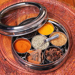 【6個セット】中身が見える！シースルー蓋の円形スパイスボックス　7種類のスパイスを入れられる[直径約19cm] - サブ2
