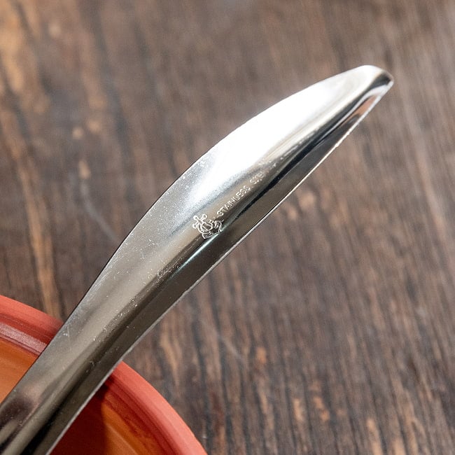【12個セット】タイのステンレス製 穴あきサービングスプーン 21cm 4 - 持ち手部分。