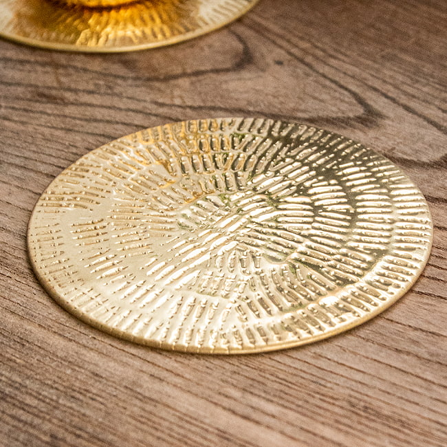 【4個セット】ムスリム職人の手仕事が息づく ブラスコースター 筋目仕上げ 5 - 真上から見てみました。
