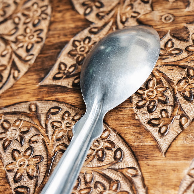 〔204本セット〕無骨さが魅力　タイのアンティークテイストなアルミスプーン〔約17.5cm〕 7 - 拡大写真です