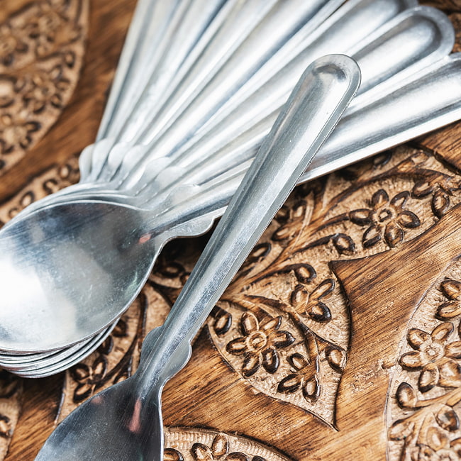 〔120本セット〕無骨さが魅力 タイのアンティークテイストなアルミスプーン〔約17.5cm〕 5 - 持ち手部分です