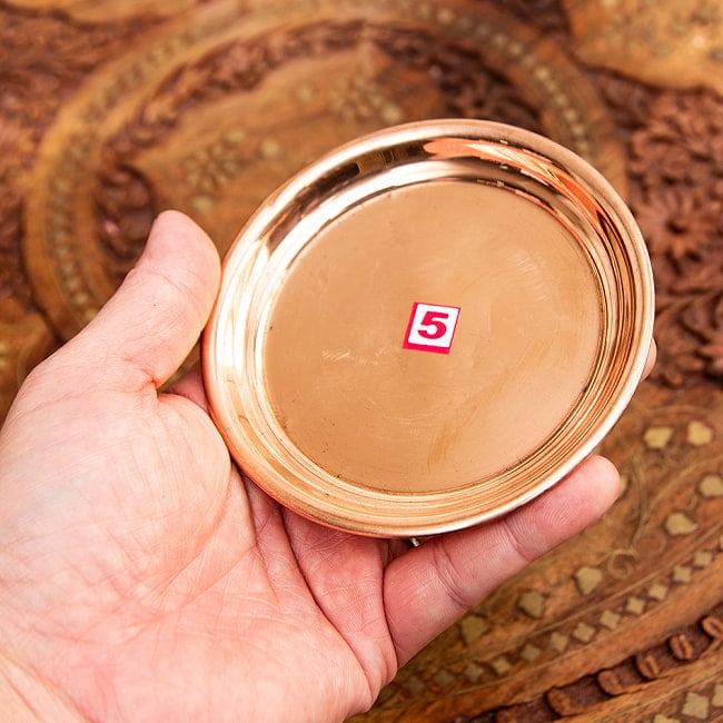 【3個セット】銅仕上げカトリ（小皿）　【直径：約10.5cm】 6 - 手に取るとこれくらいの大きさです。