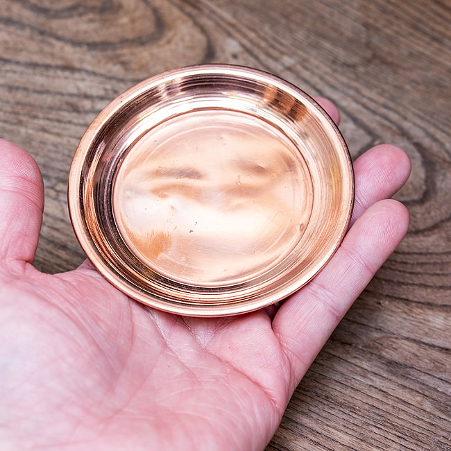 【3個セット】銅仕上げカトリ（小皿）　【直径：約9.5cm】 5 - 手に取るとこれくらいの大きさです。