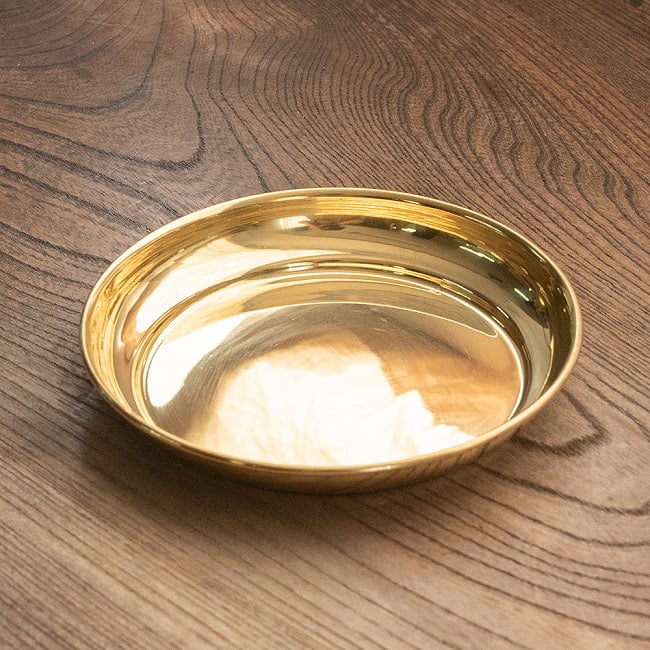 【12個セット】【祭壇用】ステンレス金メッキカトリ（中皿）　【直径：約13cm】 3 - 角度を変えてみてみました。