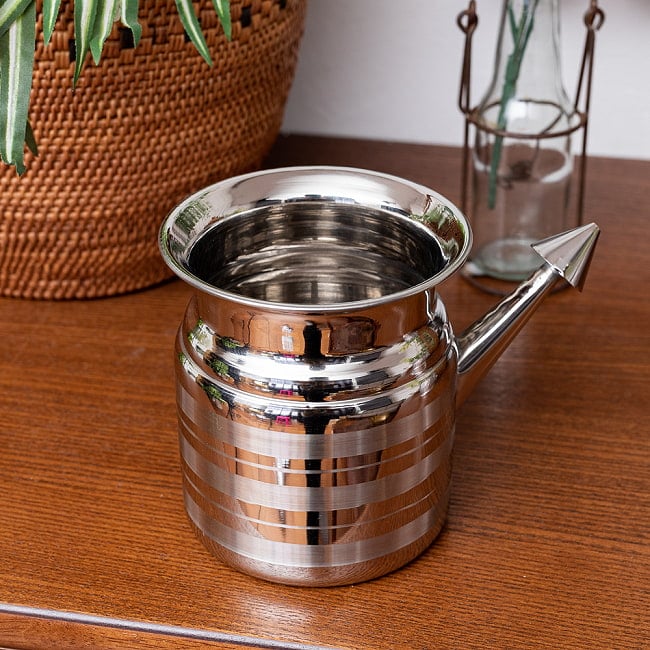 【6個セット】大きなステンレスのネティポット　鼻うがい（鼻水差し）超特大サイズ[ 直径：約10.5cm　高さ：12.5cm 約900ml] 6 - 別の角度からの写真です