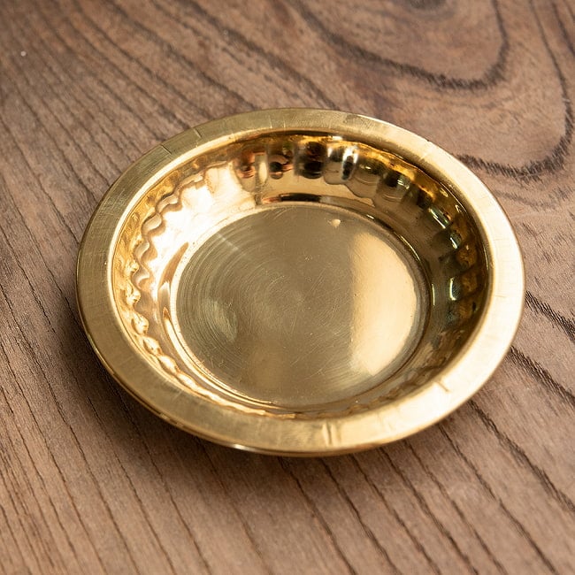 【6個セット】【祭壇用】ステンレス金メッキカトリ（ミニ皿）　【直径：約8cm】 2 - 神々の住まう国、インドからやって来た礼拝用の皿です。