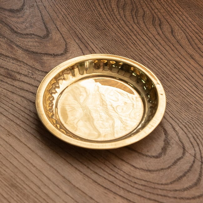 【6個セット】【祭壇用】ステンレス金メッキカトリ(小皿) 【直径:約10cm】 2 - 神々の住まう国、インドからやって来た礼拝用の皿です。