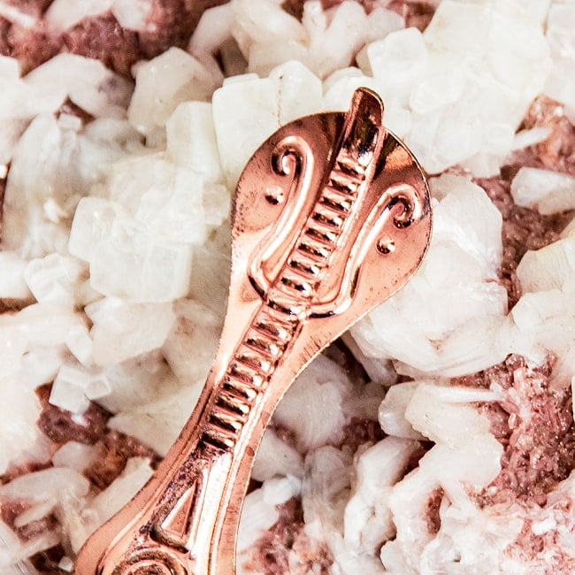 【6個セット】銅製 ナーガとヒンドゥシンボルの礼拝用スプーン 13cm 3 - 細部を見てみました。