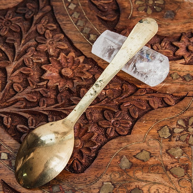 【6個セット】礼拝用 ブラススプーン 装飾付き 13.5cm 6 - 裏面の様子です。