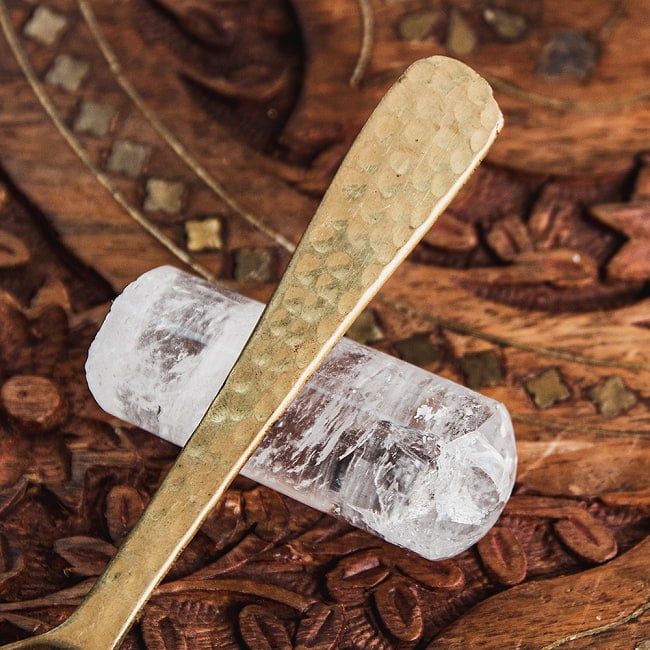 【6個セット】礼拝用 ブラススプーン 槌目 13.5cm 3 - 細部を見てみました。