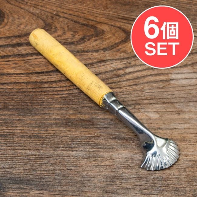 【6個セット】インドネシアのココナッツ削りスプーンの写真セット,インドネシア,ココナッツ削り,KerokanKelapaMuda,南国雑貨,ステンレス,木製ハンドル,屋台道具,デザートツール,エスクラパムダ,東南アジア