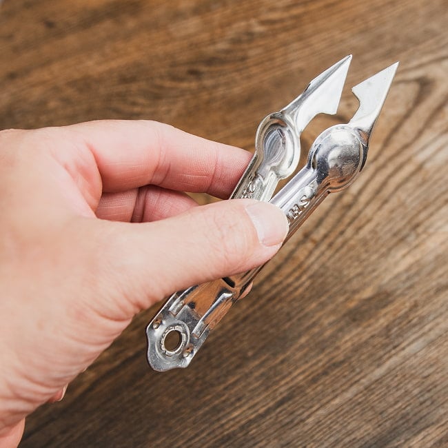 【6個セット】インドネシアの パイナップル トゲ抜き 7 - これくらいの大きさです