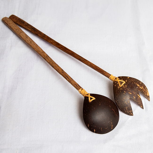 【6個セット】サラダの取り分けにも便利！ココナッツのスプーン・フォークセット　サラダサーバー 6 - 裏面はこんな感じです。