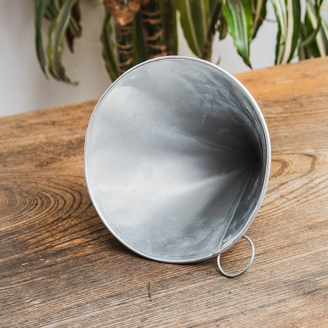 【6個セット】ナシ・トゥンペンの型 インドネシアのお祝いご飯 高さ：17cm 7 - 内側の様子です。