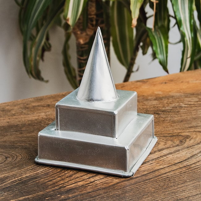 【6個セット】ナシ・トゥンペンの型 インドネシアのお祝いご飯 高さ:14cm 4 - 単体での様子です。