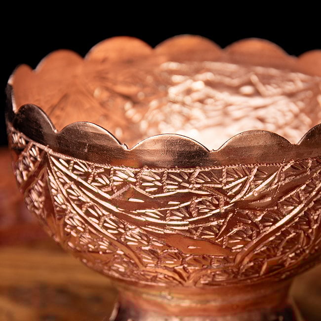 【6個セット】カシミールの重厚な精細彫金 脚付カトリ 高さ：9cm程度 3 - 重厚な存在感のあるテーブルウェアです。