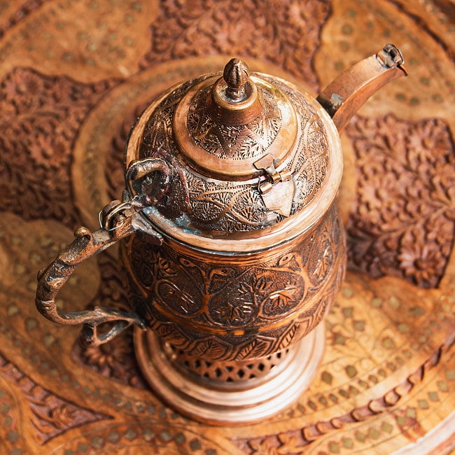 【6個セット】カシミールの重厚な精細彫金 カシミリ サモワール 「カワ」を沸かして楽しむ道具 高さ：30.5cm程度 7 - 上からの様子です。