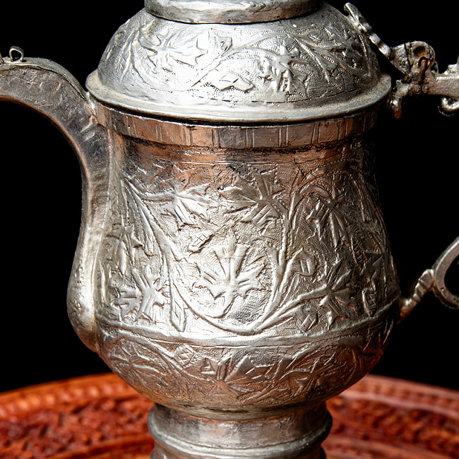 【6個セット】カシミールの重厚な精細彫金 カシミリ サモワール 「カワ」を沸かして楽しむ道具 高さ:27cm程度 3 - 細部を見てみました。