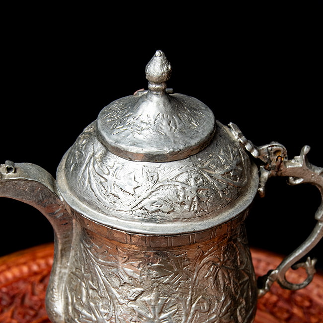 【6個セット】カシミールの重厚な精細彫金 カシミリ サモワール 「カワ」を沸かして楽しむ道具 高さ:27cm程度 4 - 職人による手彫りです。