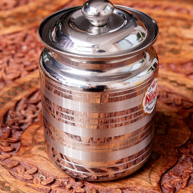 【6個セット】〔約300ml〕レードル付き　シュガーポット　ギーポット　レトロな形にモダンな風合いが魅力　ステンレス製 4 - レトロな形状に、エレガントなライン模様が施されています