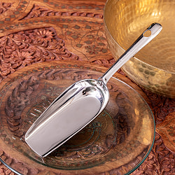 【6個セット】インドの台所から アタ粉スコップ〔約20.5cm〕丈夫なステンレス製 小麦粉 粉物 砂糖などをすくえて便利 - サブ3