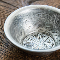 【6個セット】ムスリム職人の手仕事が息づく 薄彫り アルミボウル 直径：約8.5cm - サブ4