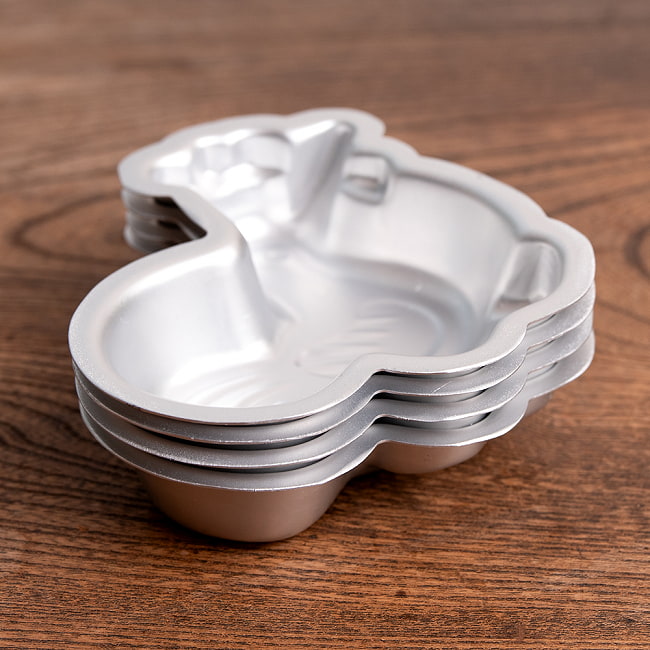 【お得な10個SET】アルミニウム製　ベトナム伝統菓子の型　にわとり 8 - スタッキングできます。