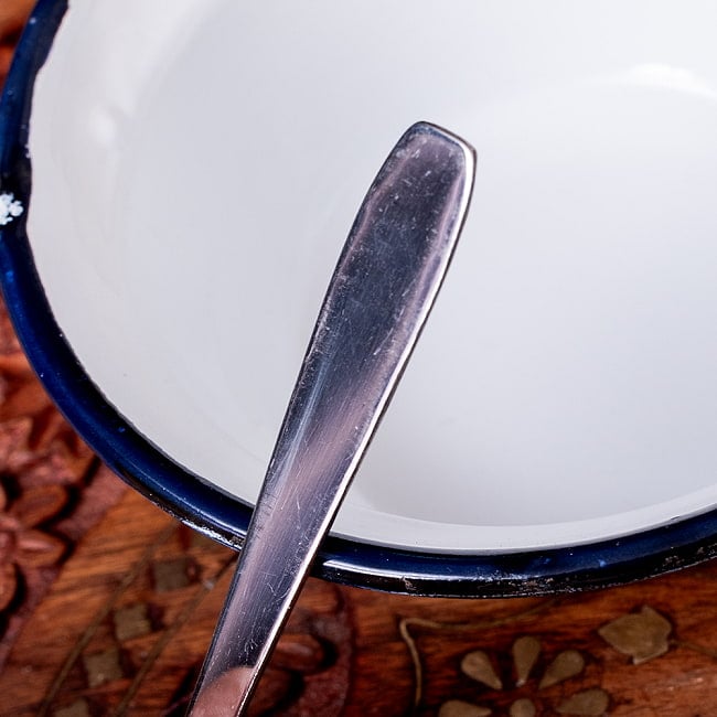 【12個セット】インドの便利なミニレードル テルパリ 約4ml ずっしり厚みのあるステンレス製　調味料をすくうのに便利 4 - 持ちて部分です