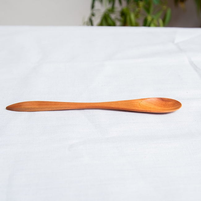 ヘラにもスプーンにも!天然木のフラットスプーン 7 - 横から見てみた様子です
