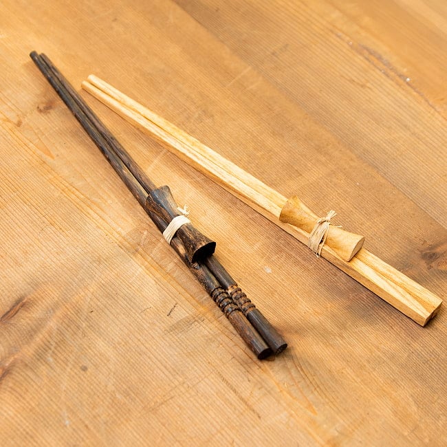 バリのお箸・箸置きセット 8 - このようなセットされた状態でお届けします