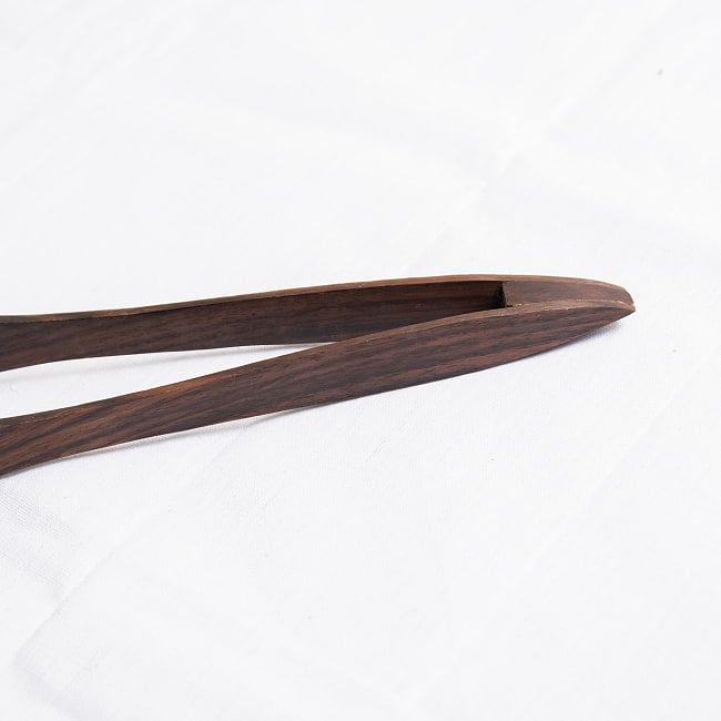 天然木のサービングトング 大 サラダサーバー ベーカリートング としても 3 - 持ち手の拡大です。
