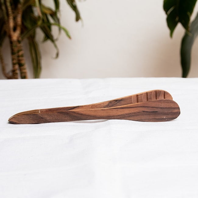 天然木のサービングトング　小　テーブルトング　お菓子の取り分け　などにも 4 - 横から見てみた様子です