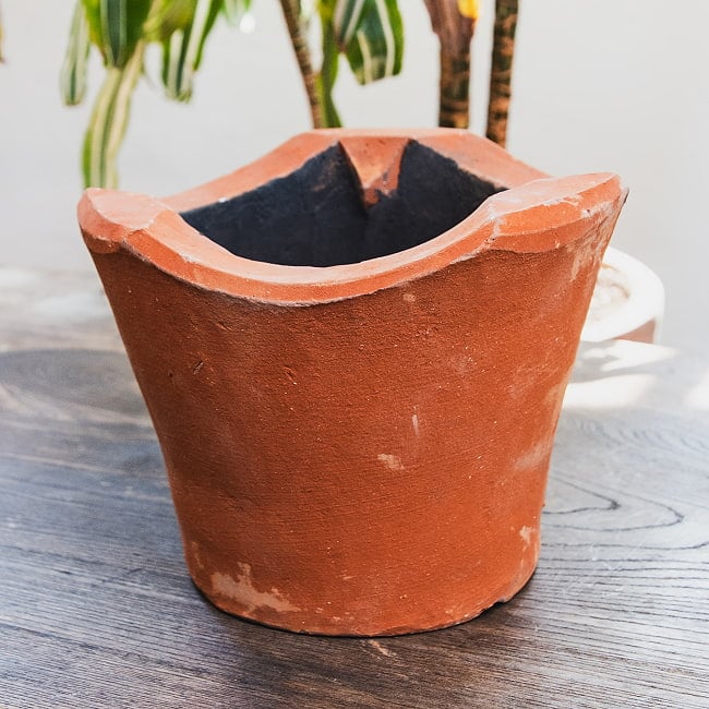 タイの素焼き焜炉「タオ」 ミニコンロ 5 - 背面。