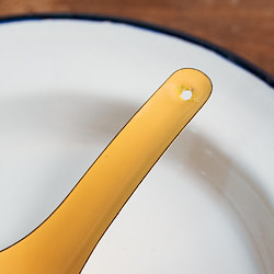 レトロカラーがかわいい！ タイのホーローれんげ 琺瑯 Rabbit ブランド スプーン - サブ5