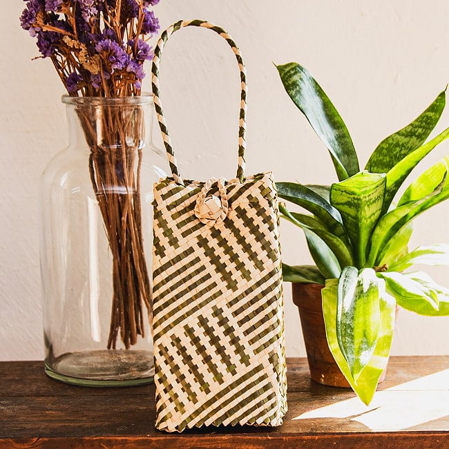 ミニサイズの編みポーチ 天然素材パンダンリーフ製 スマートフォンなどに 11 - 2：ナチュラル＋グリーン